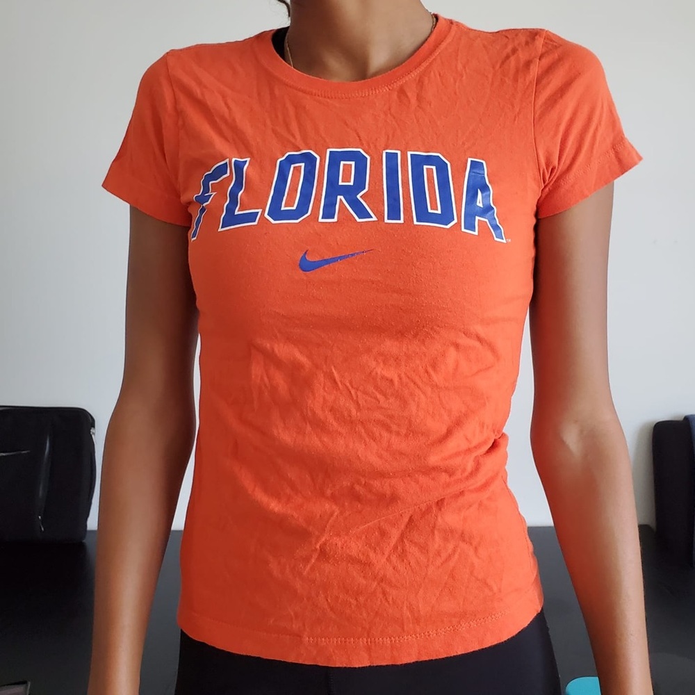 gator Nike shirt  - moving away make an offer